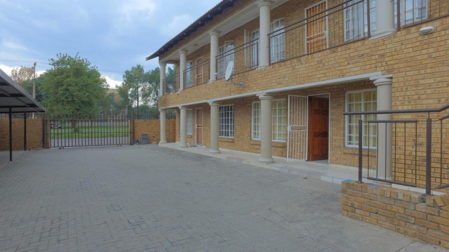 2 Bedroom Property for Sale in Rustenburg Central North West